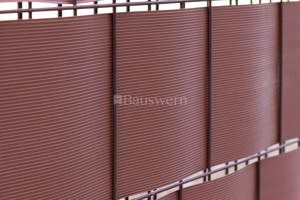 Bauswern Premium PP Privacy Screen Strips 26 x 0,19 m (700 g/m²) RAL8011 (Brown)